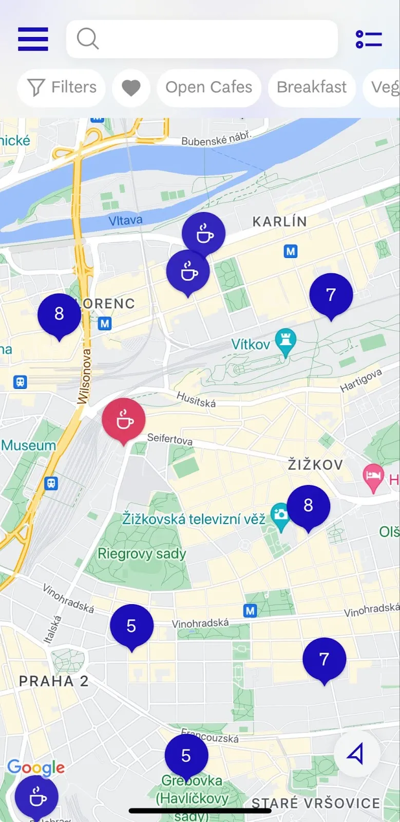 Mapa s polohou uživatele a piny kaváren v aplikaci European Coffee Trip